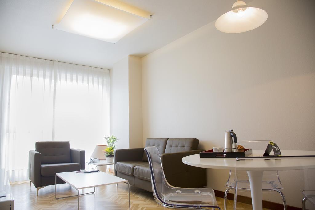 Suites Sercotel Mirasierra Пампона Екстериор снимка