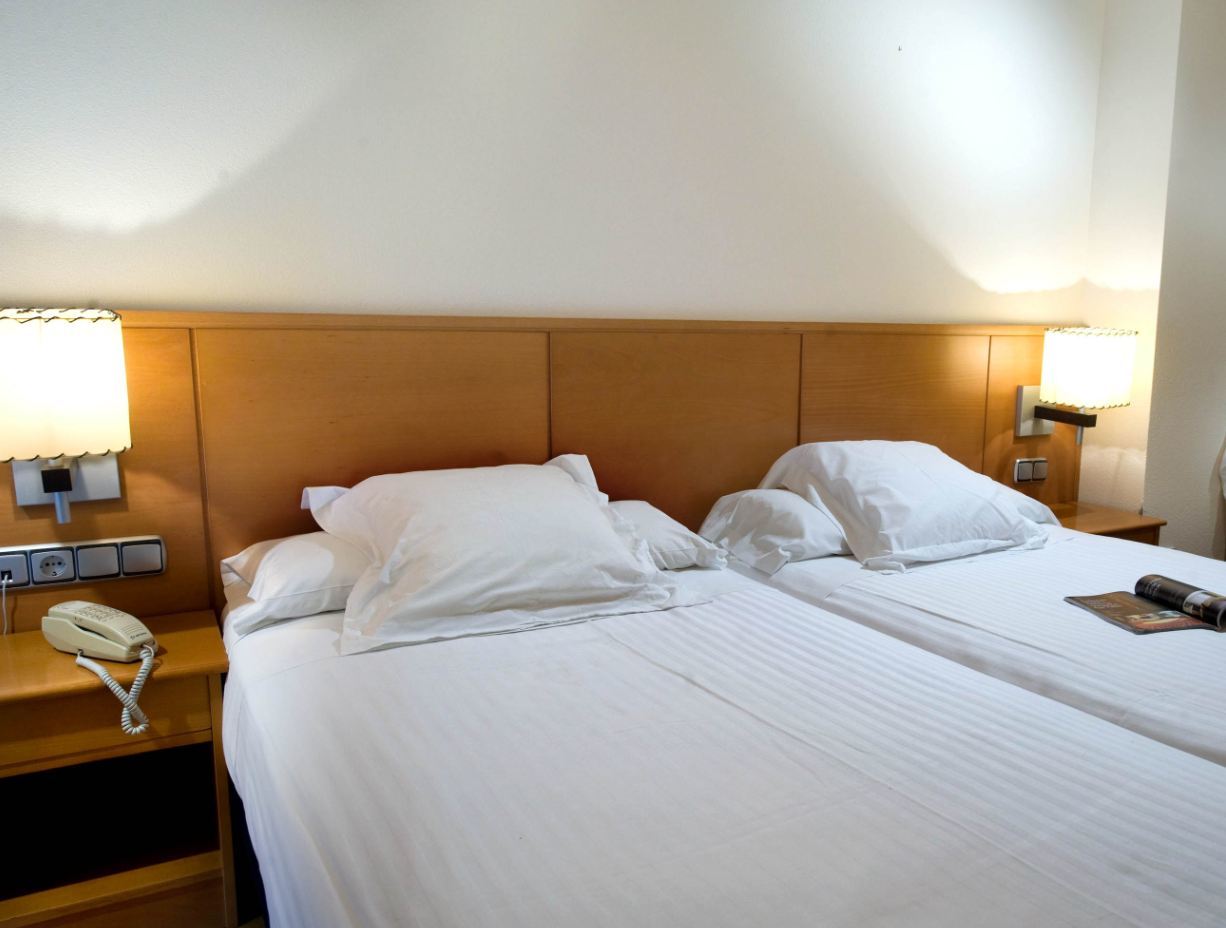 Suites Sercotel Mirasierra Пампона Екстериор снимка
