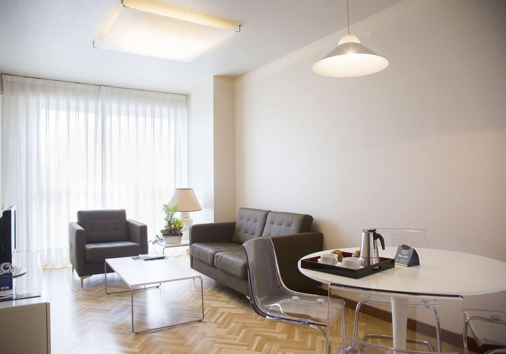 Suites Sercotel Mirasierra Пампона Екстериор снимка