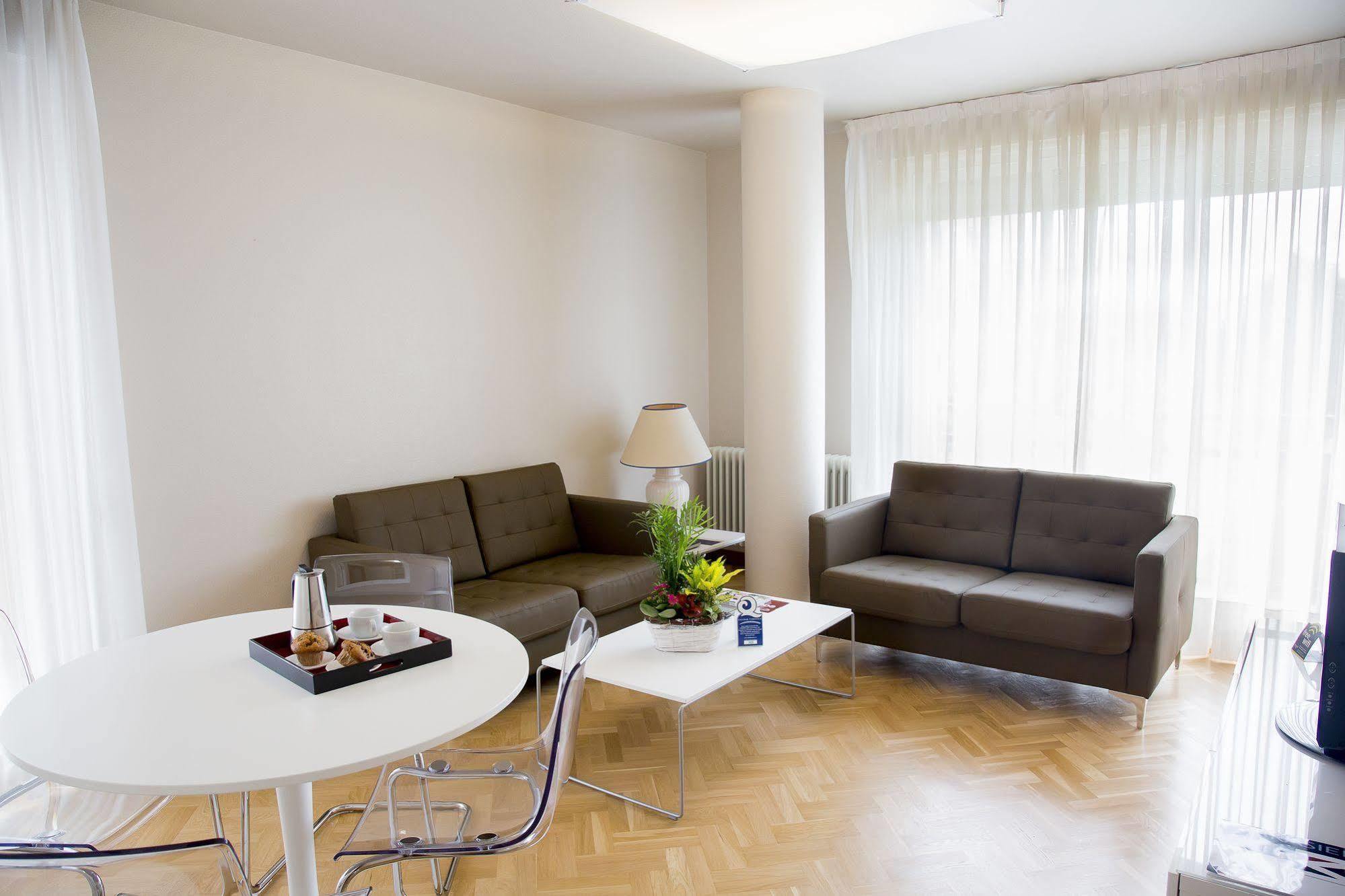 Suites Sercotel Mirasierra Пампона Екстериор снимка
