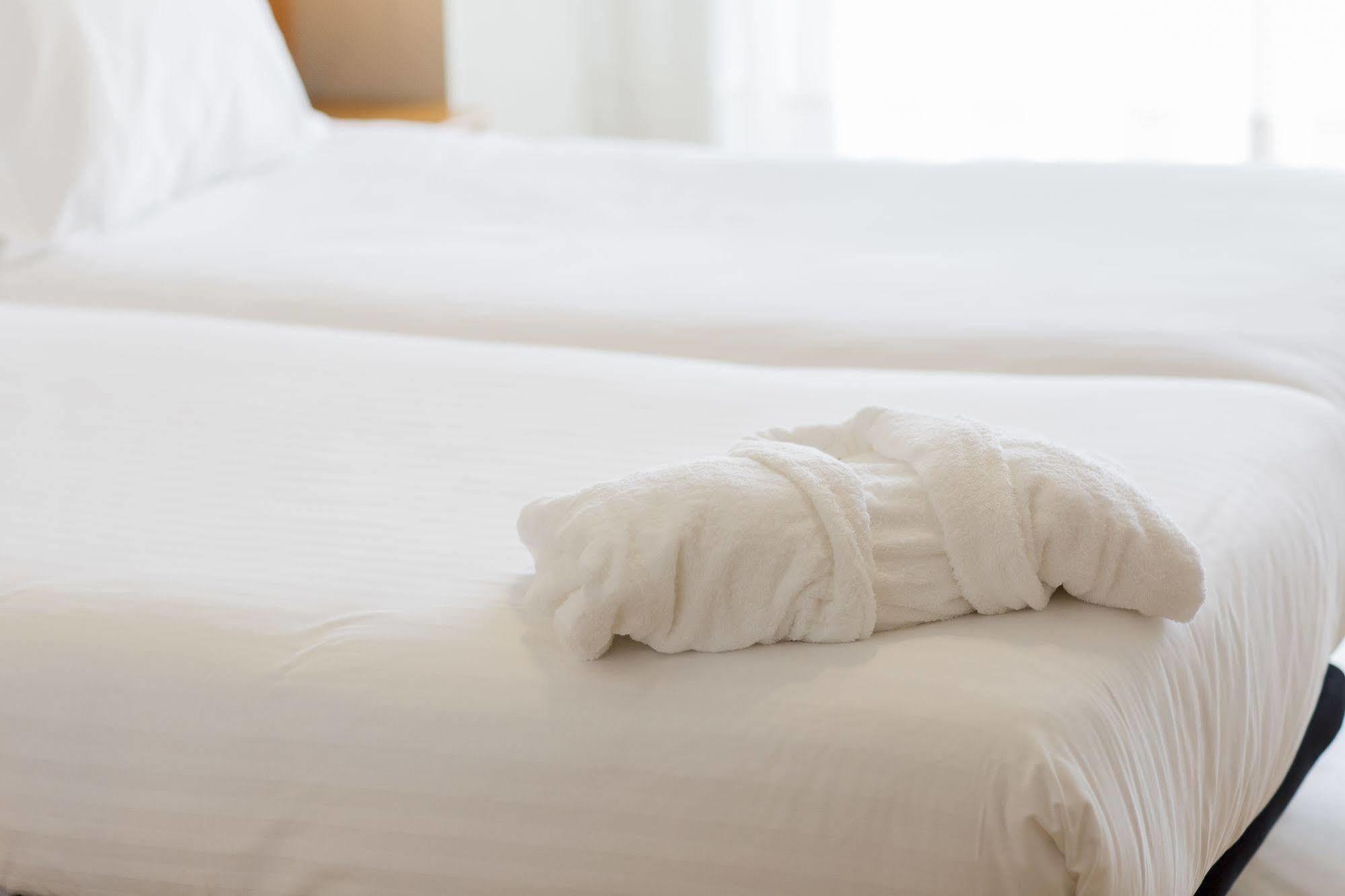 Suites Sercotel Mirasierra Пампона Екстериор снимка
