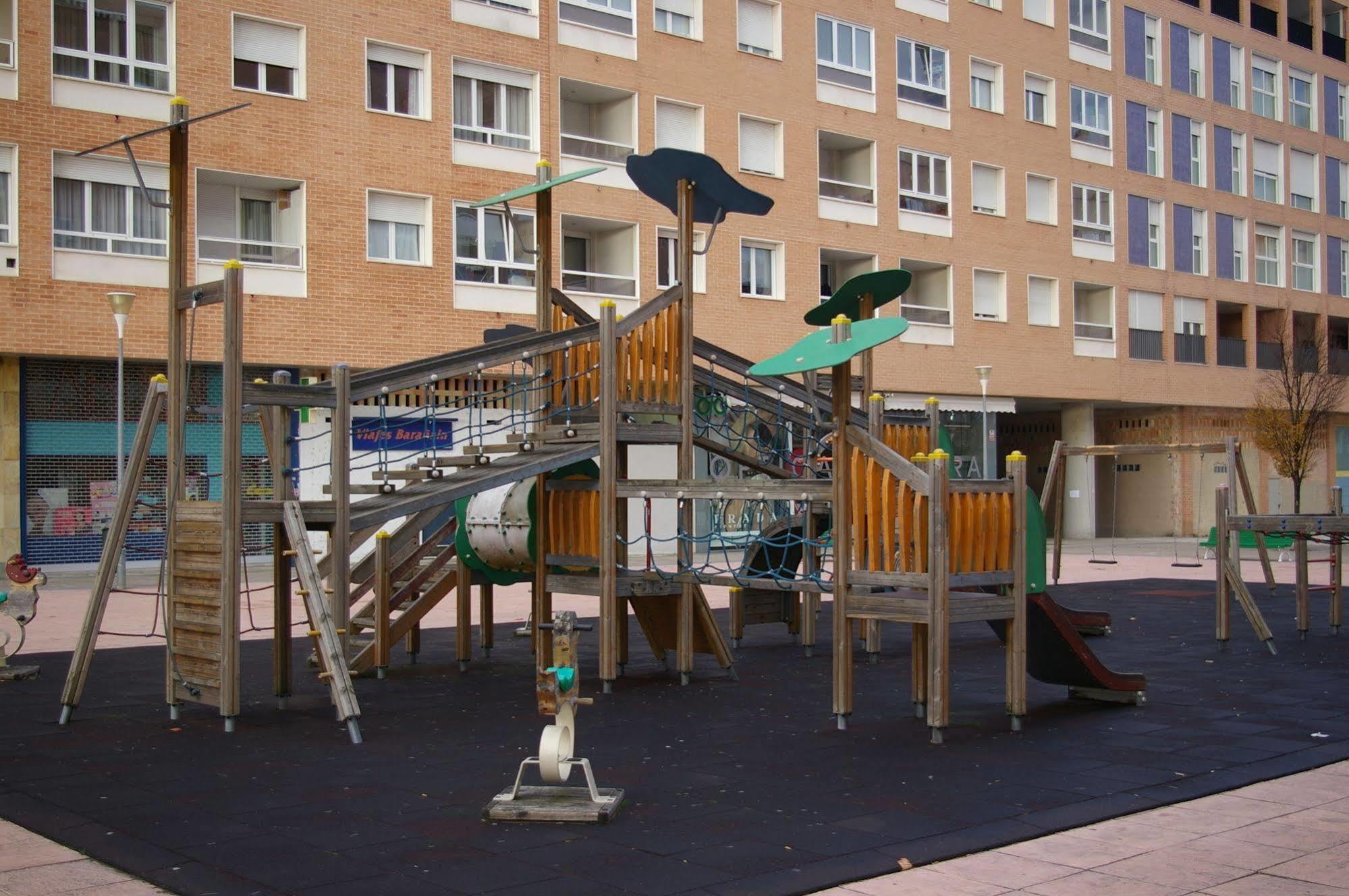 Suites Sercotel Mirasierra Пампона Екстериор снимка
